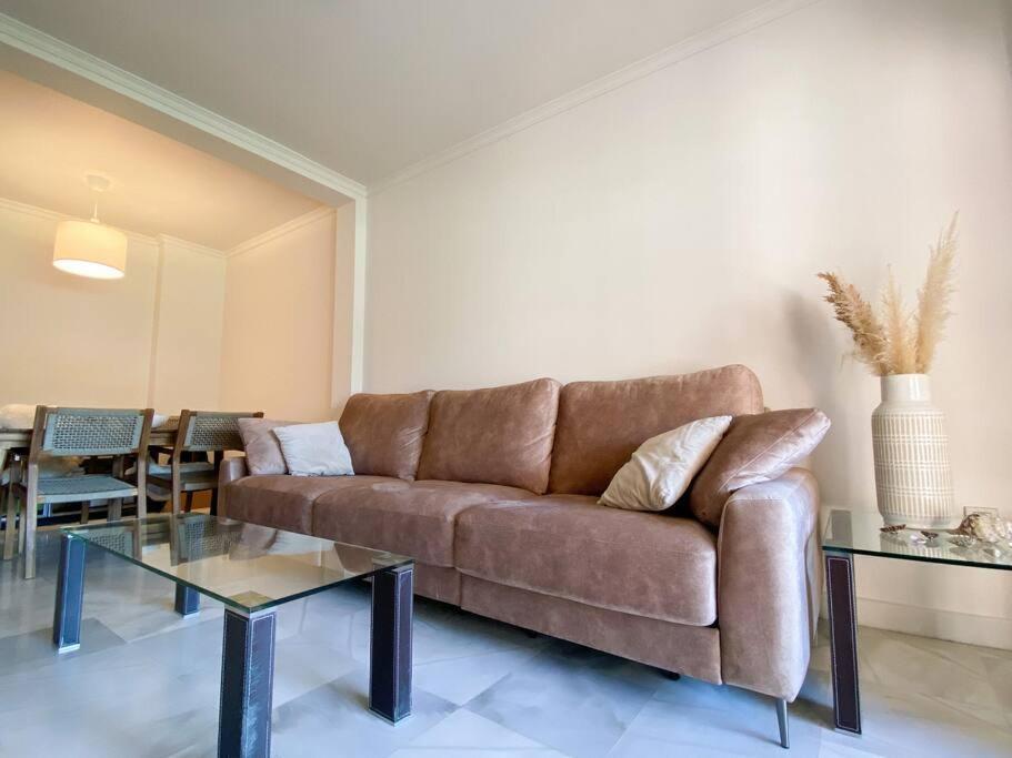 Costal Bliss Apartment เอสเตโปนา ภายนอก รูปภาพ